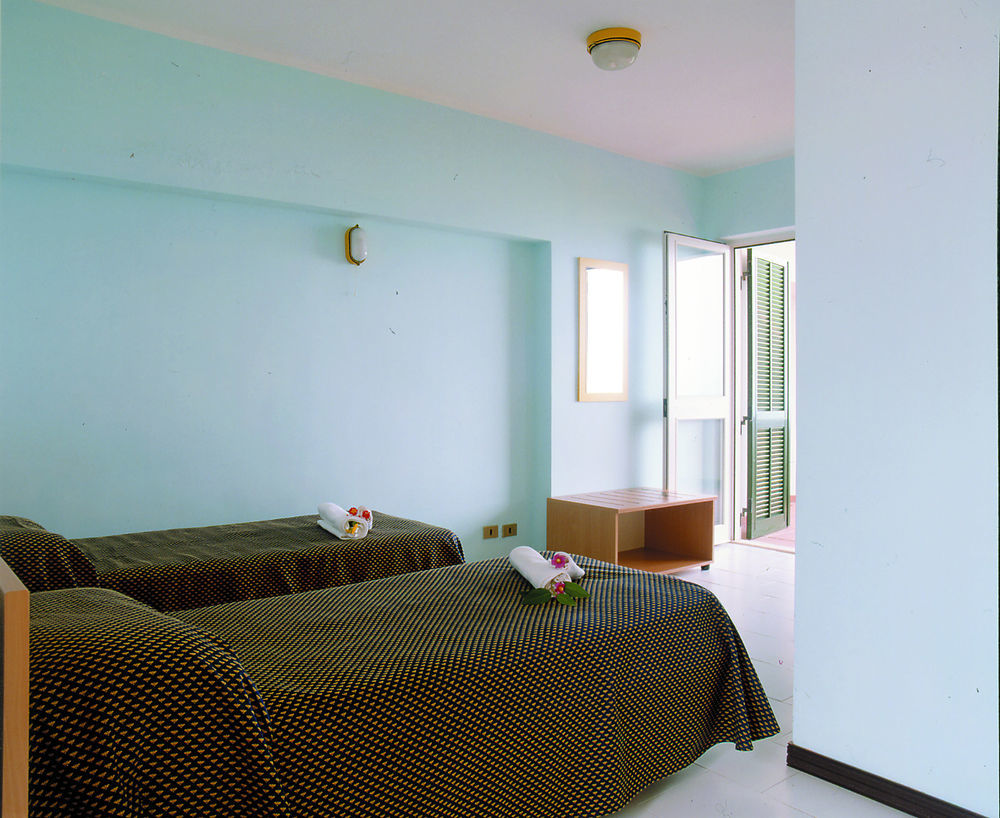 Hotel Villaggio Costa Ripa Rodi Garganico Εξωτερικό φωτογραφία